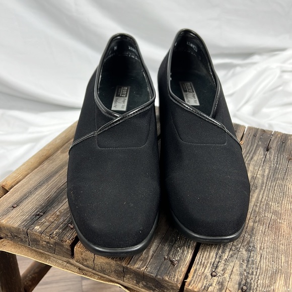 Munro Proper Size Perfect Fit Black Dress Shoes size 9 - Picture 5 of 5